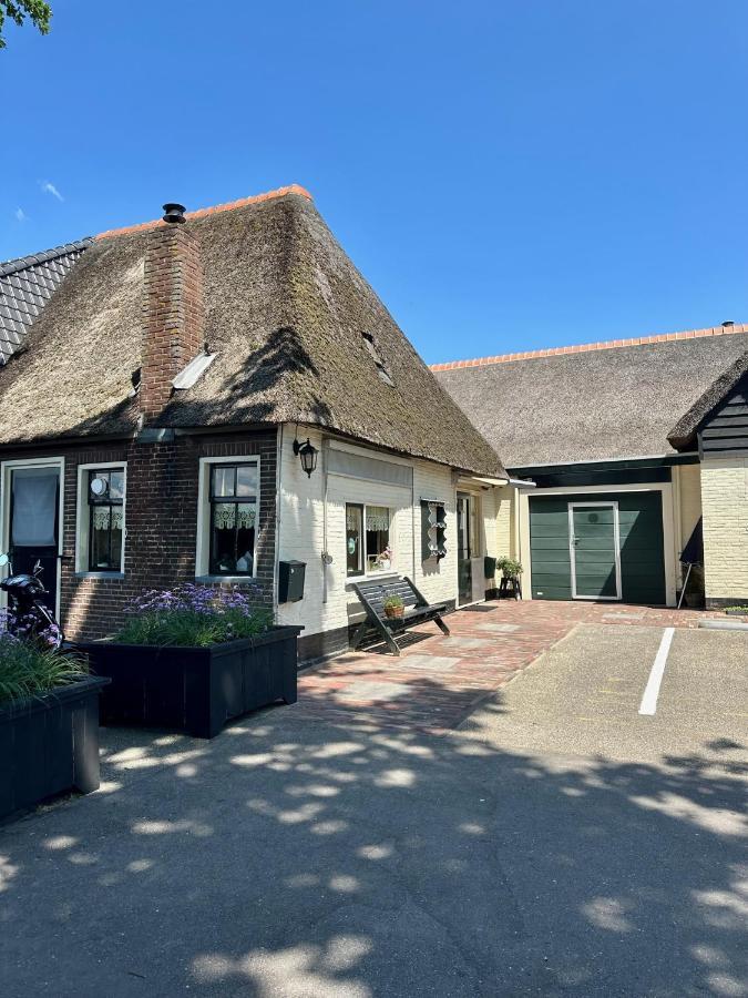 Gezellige Stacaravan Met Groot, Zonnig Terras! Belt-Schutsloot Exterior foto